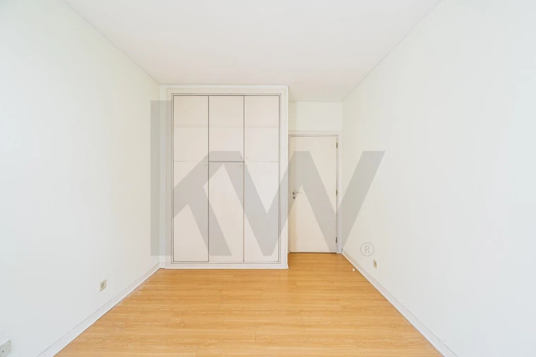 Apartamento T2 para Arrendamento em Aldoar, Foz do Douro e Nevogilde Foto 5