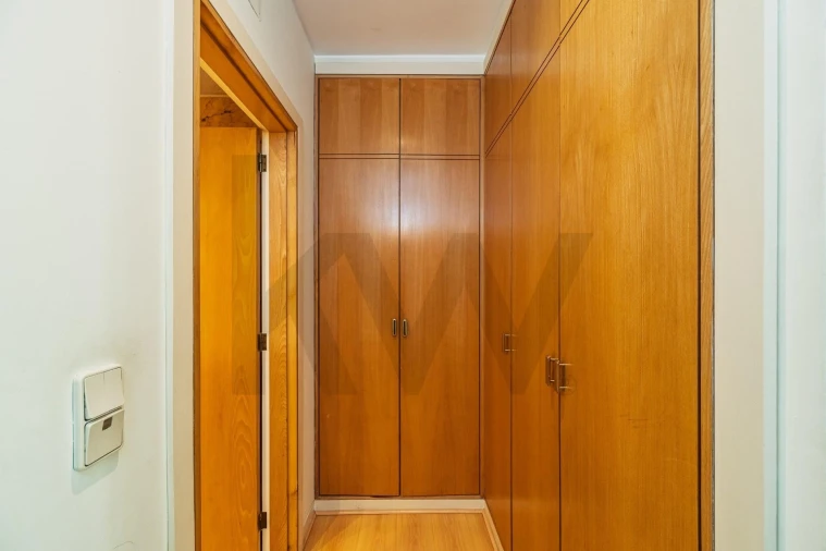 Apartamento T2 para Arrendamento em Aldoar, Foz do Douro e Nevogilde Foto 10