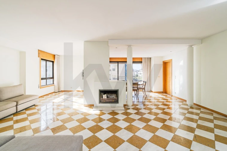 Apartamento T2 para Arrendamento em Aldoar, Foz do Douro e Nevogilde Foto 16