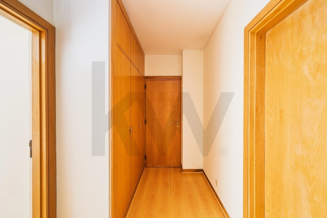 Apartamento T2 para Arrendamento em Aldoar, Foz do Douro e Nevogilde Foto 13