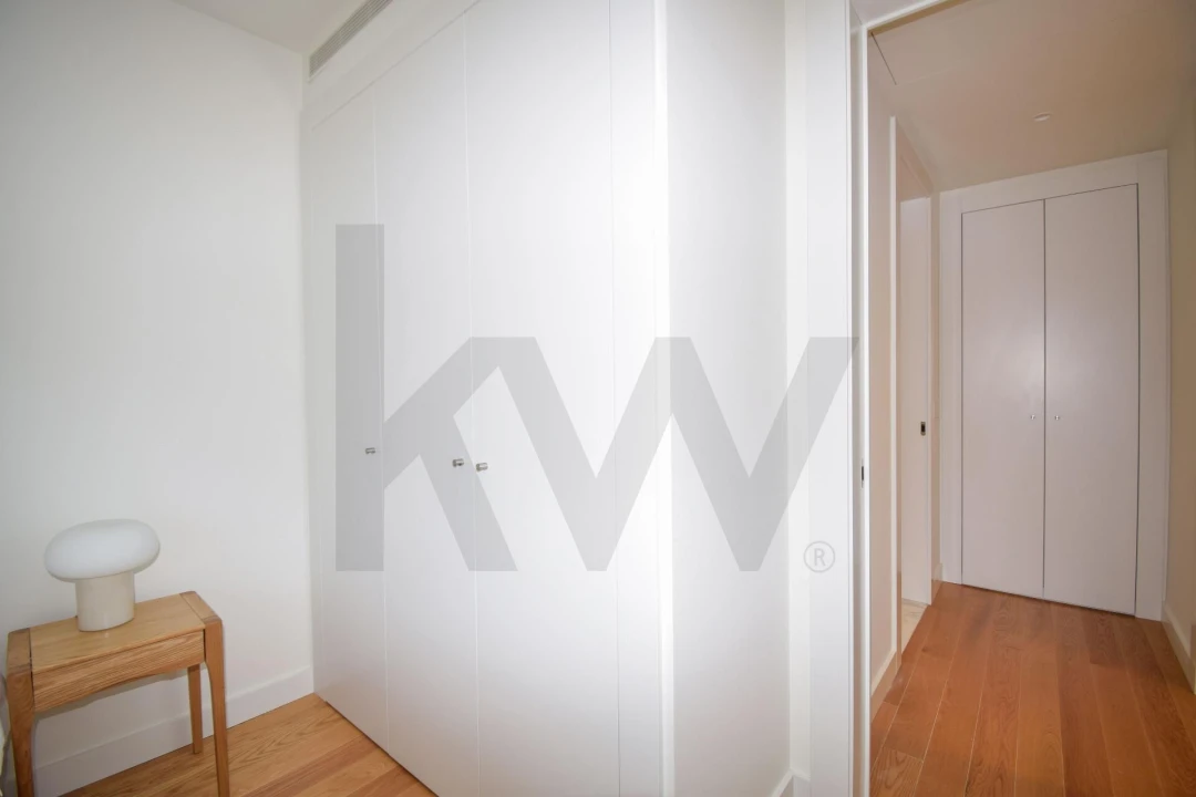 Apartamento T1 para Arrendamento em Avenidas Novas Foto 18