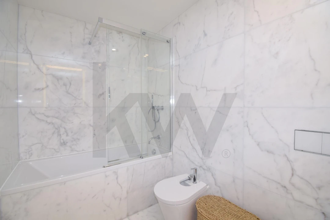 Apartamento T1 para Arrendamento em Avenidas Novas Foto 12