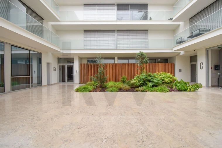 Apartamento T1 para Arrendamento em Avenidas Novas Foto 26