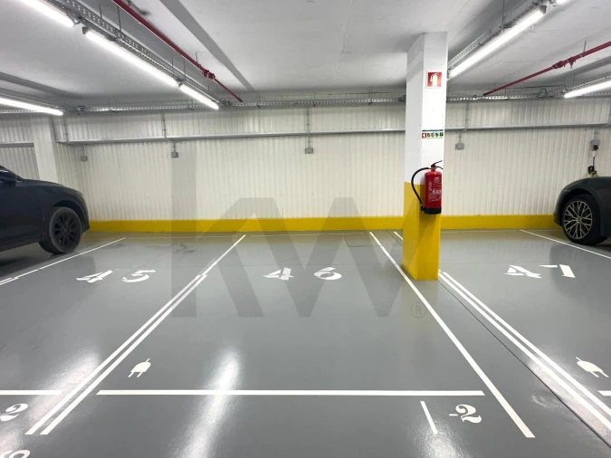 Apartamento T1 para Arrendamento em Avenidas Novas Foto 22