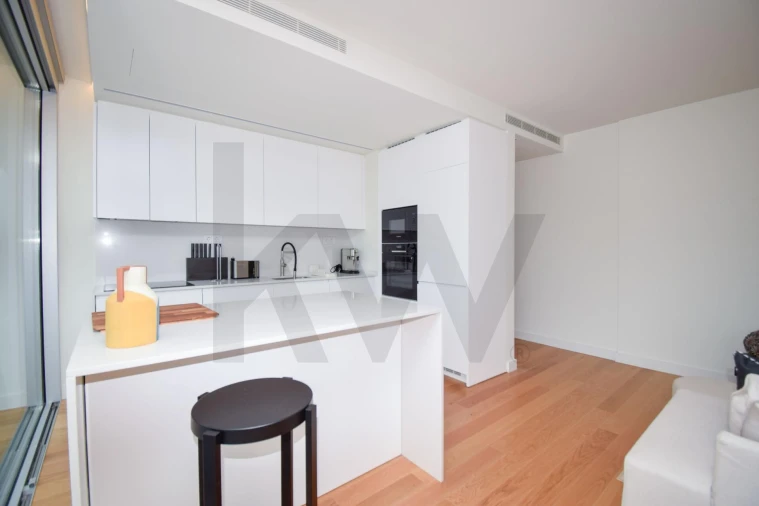 Apartamento T1 para Arrendamento em Avenidas Novas Foto 5