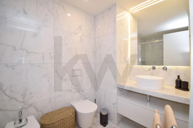 Apartamento T1 para Arrendamento em Avenidas Novas Foto 11