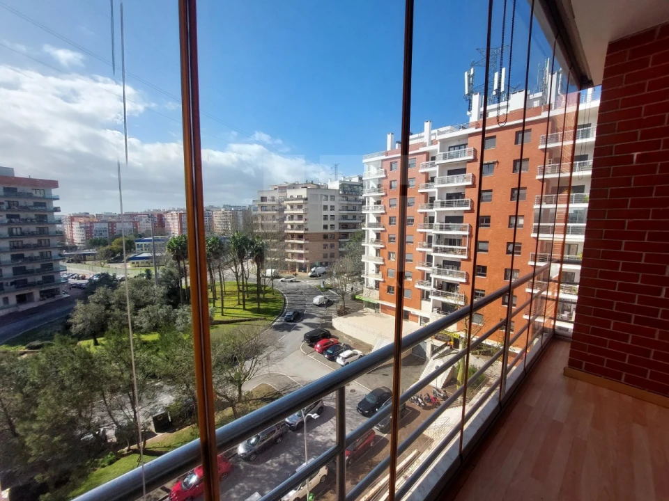 Apartamento T3 para Venda em Odivelas Foto 13
