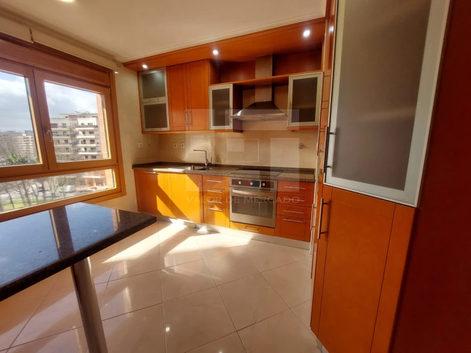 Apartamento T3 para Venda em Odivelas Foto 9