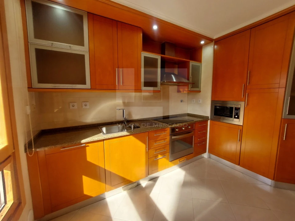 Apartamento T3 para Venda em Odivelas Foto 10