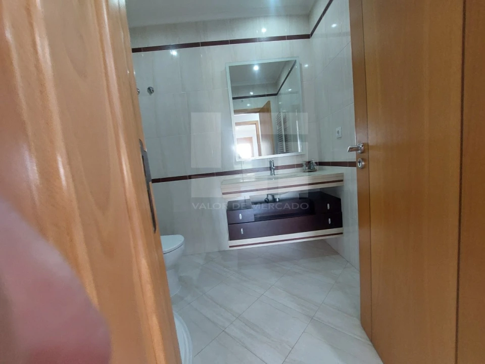 Apartamento T3 para Venda em Odivelas Foto 29