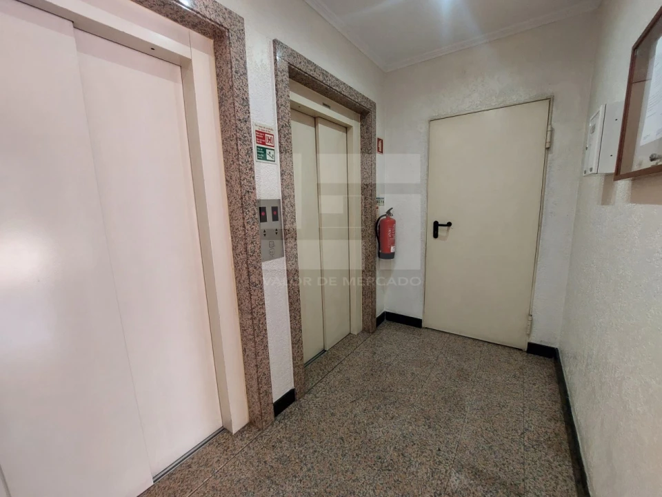 Apartamento T3 para Venda em Odivelas Foto 36