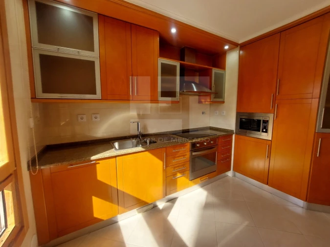 Apartamento T3 para Venda em Odivelas Foto 10