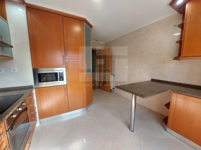 Apartamento T3 para Venda em Odivelas Foto 11