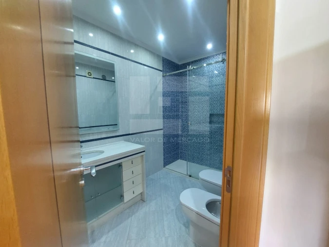 Apartamento T3 para Venda em Odivelas Foto 23