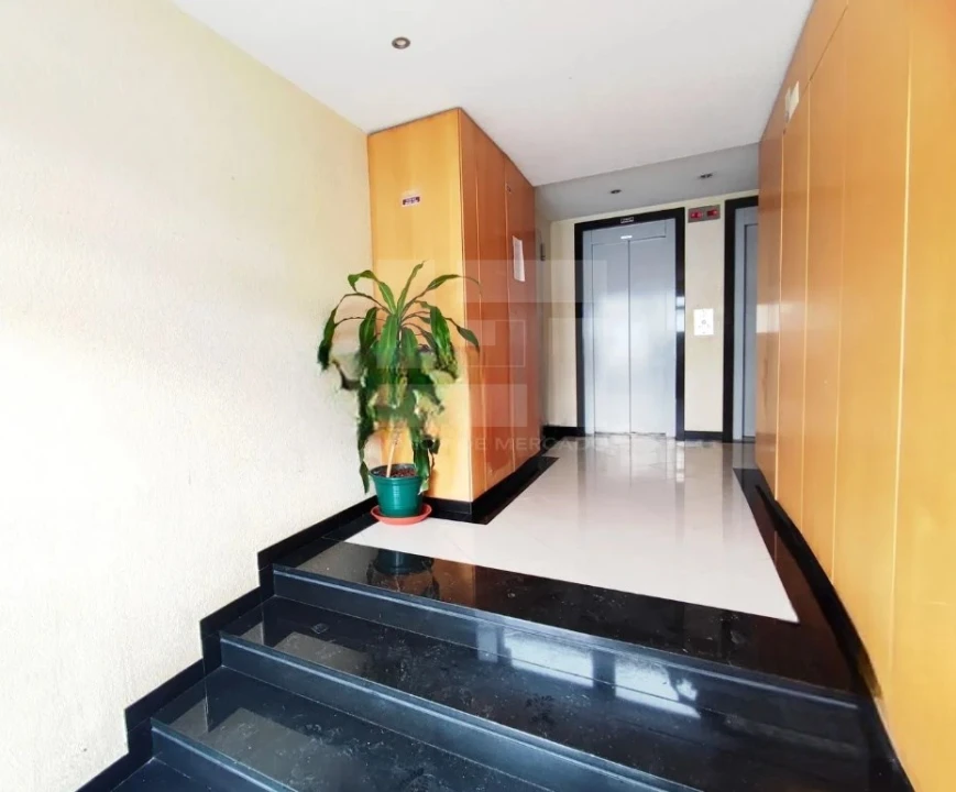 Apartamento T3 para Venda em Rio de Mouro Foto 16