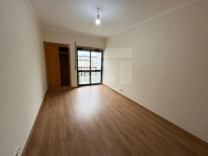 Apartamento T3 para Venda em Rio de Mouro Foto 8