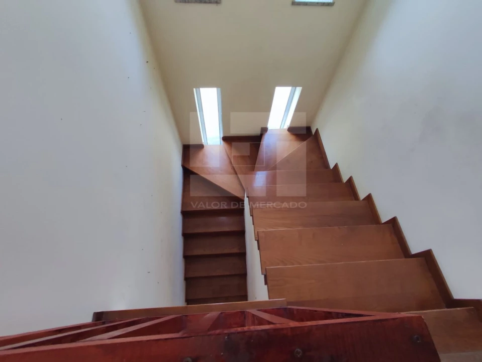 Moradia T4 para Venda em Castro Daire Foto 25