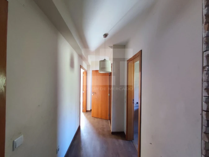 Moradia T4 para Venda em Castro Daire Foto 38