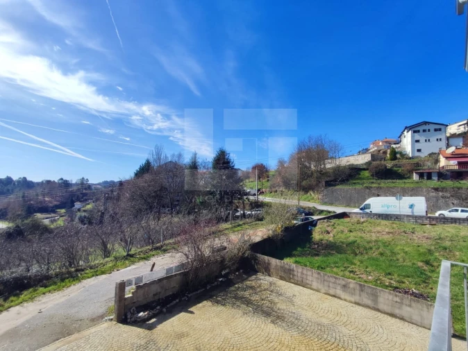 Moradia T4 para Venda em Castro Daire Foto 40