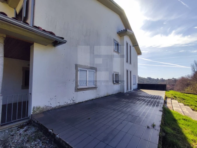 Moradia T4 para Venda em Castro Daire Foto 47