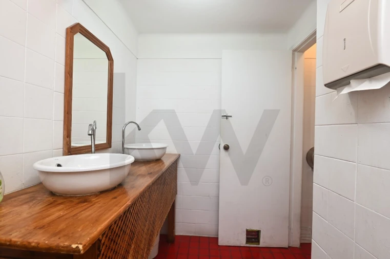 Loja para Venda em Massamá e Monte Abraão Foto 18