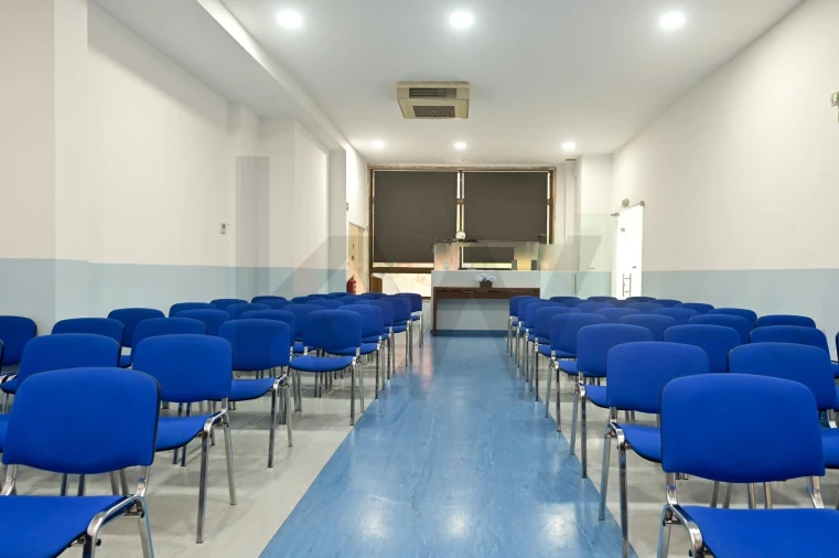 Loja para Venda em Massamá e Monte Abraão Foto 9