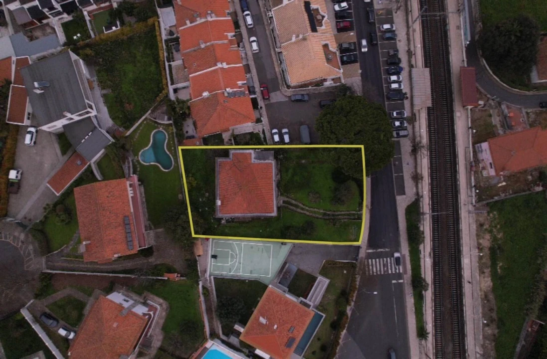 Moradia T5 para Venda em Oeiras e São Julião da Barra, Paço de Arcos e Caxias Foto 9