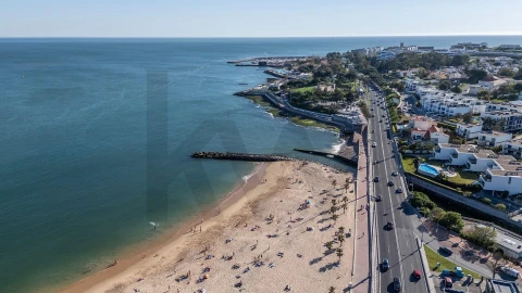 Moradia T5 para Venda em Oeiras e São Julião da Barra, Paço de Arcos e Caxias