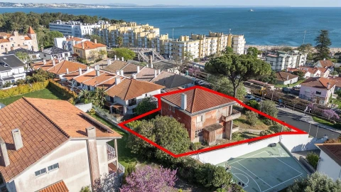 Moradia T5 para Venda em Oeiras e São Julião da Barra, Paço de Arcos e Caxias