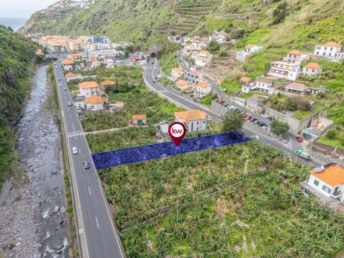 Terreno para Venda em Ribeira Brava Foto 15