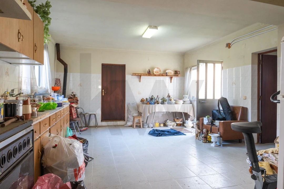 Moradia T5 para Venda em Arneiro das Milhariças Foto 13