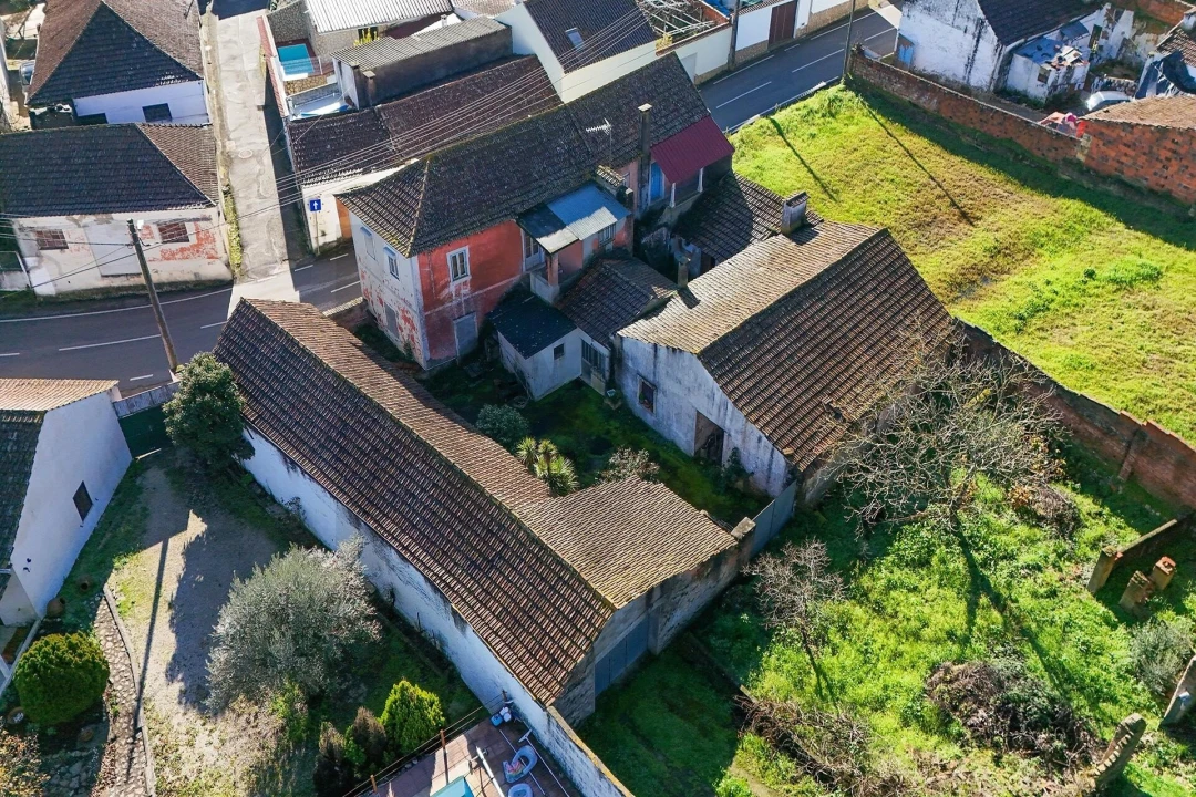 Moradia T5 para Venda em Arneiro das Milhariças Foto 34