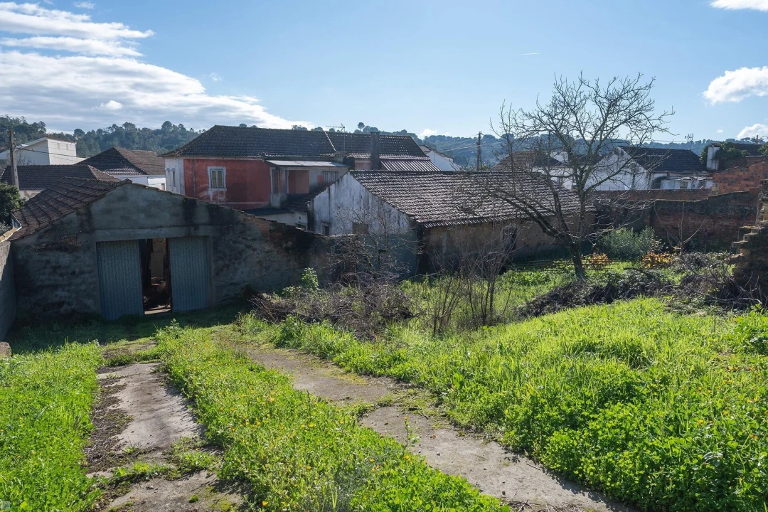 Moradia T5 para Venda em Arneiro das Milhariças Foto 40