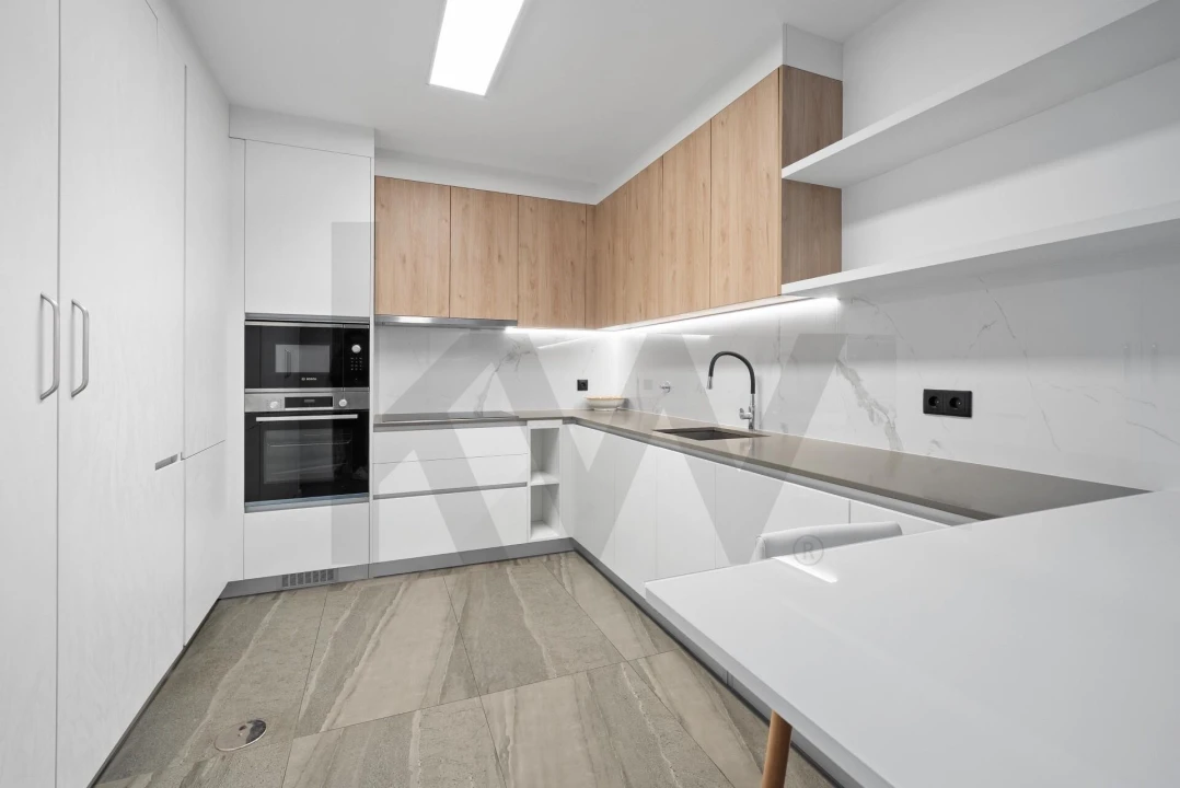 Apartamento T3 para Venda em São Martinho Foto 8