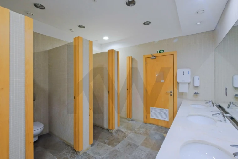 Escritório para Arrendamento em Rio de Mouro Foto 11