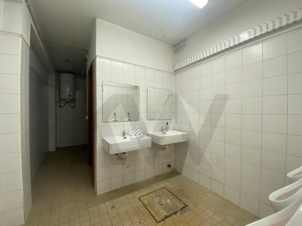 Armazém para Arrendamento em Matosinhos e Leça da Palmeira Foto 27