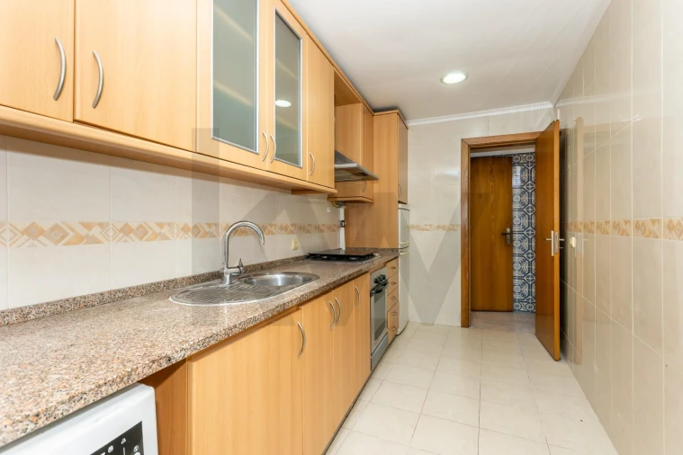 Apartamento T2 para Venda em Queluz e Belas Foto 8