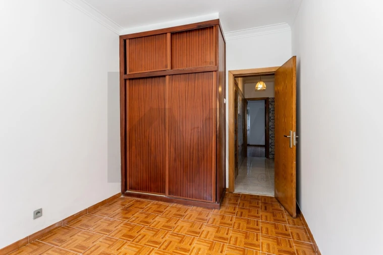 Apartamento T2 para Venda em Queluz e Belas Foto 4