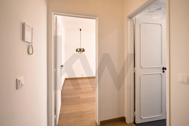 Apartamento T2 para Arrendamento em Lumiar Foto 5