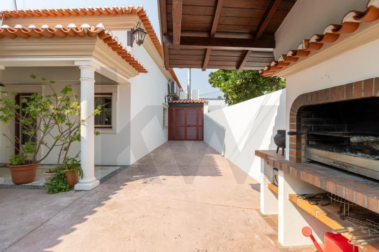 Moradia T4 para Venda em Asseiceira Foto 15