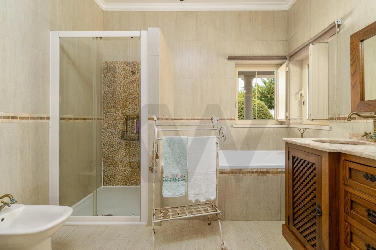 Moradia T4 para Venda em Asseiceira Foto 26