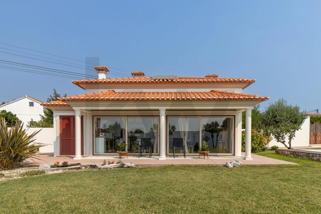 Moradia T4 para Venda em Asseiceira Foto 1