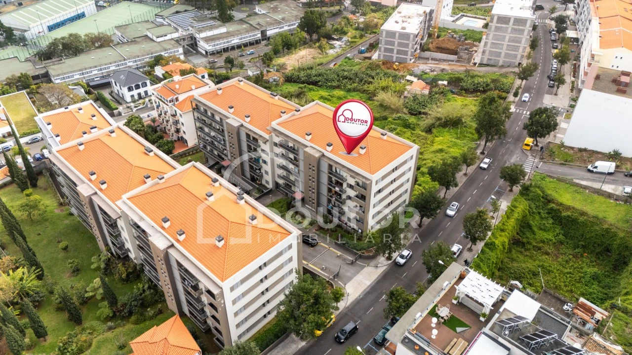 Apartamento T2 para Venda em São Martinho Foto 1