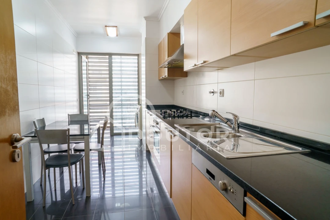 Apartamento T2 para Venda em São Martinho Foto 11