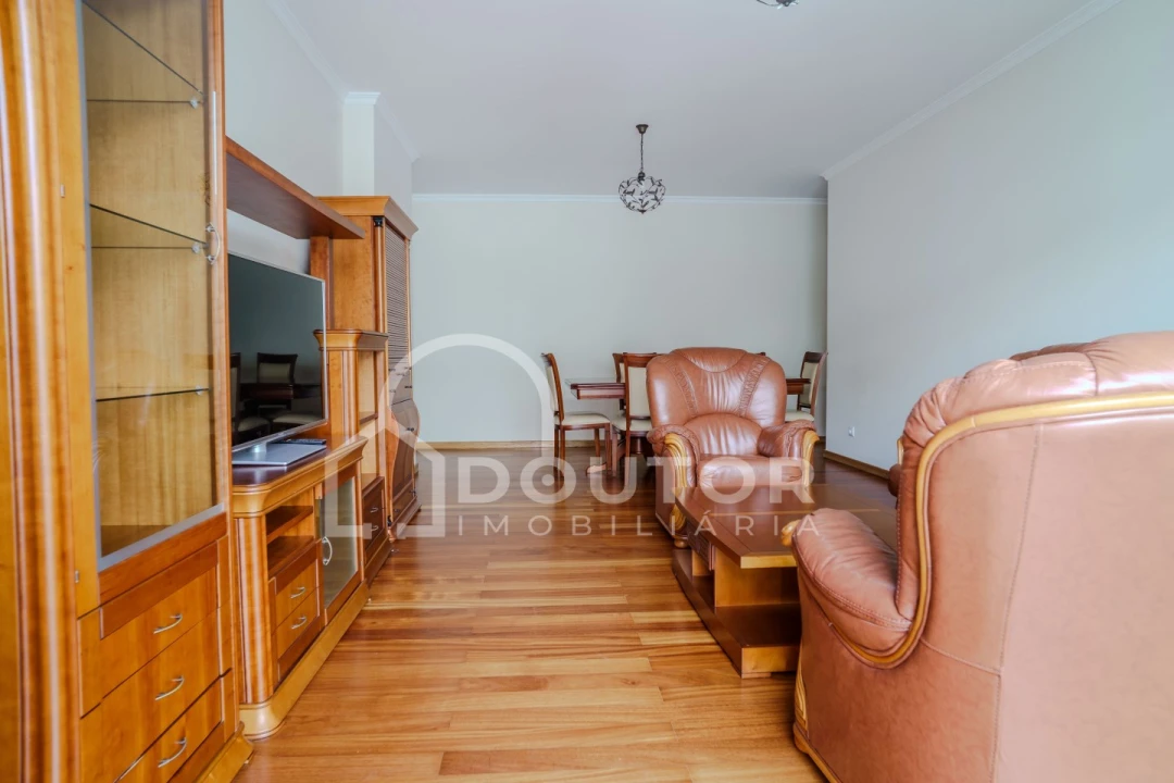 Apartamento T2 para Venda em São Martinho Foto 5