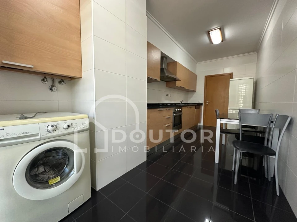 Apartamento T2 para Venda em São Martinho Foto 35