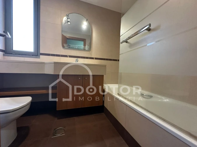 Apartamento T2 para Venda em São Martinho Foto 40