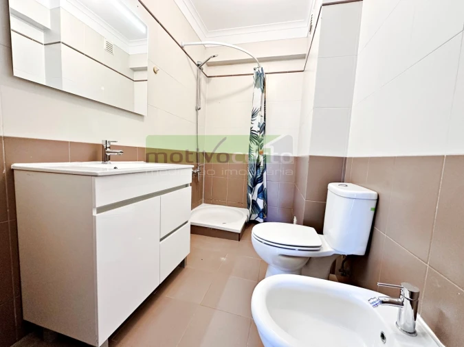 Apartamento T3 para Venda em Rio de Mouro Foto 12