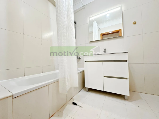 Apartamento T3 para Venda em Rio de Mouro Foto 18