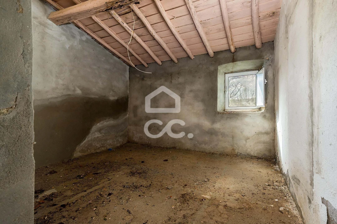 Moradia T4 para Venda em São Domingos de Ana Loura Foto 3